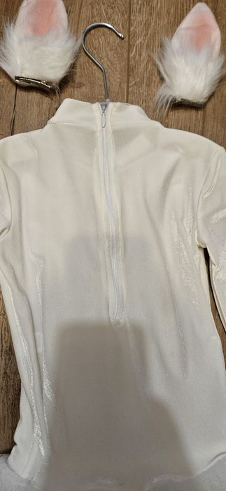 Costum/rochita iepuras, fetite, 10 ani