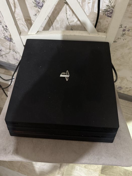 Ps4pro 1TB FIFA 25(ruscha) CODMW 1-2-3