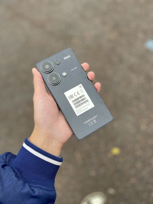 Телефон Poco M6 Pro