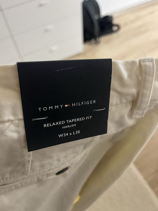 pantaloni tommy hilfiger