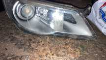 Far xenon VW Tiguan 5N 2007 - 2010 far dreapta bi-xenon adaptiv Tiguan