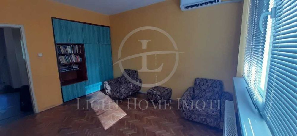 Продава се Тристаен апартамент в Пловдив, Каменица 1 - 112 кв.м за 1536 €/кв.м - Снимка #1