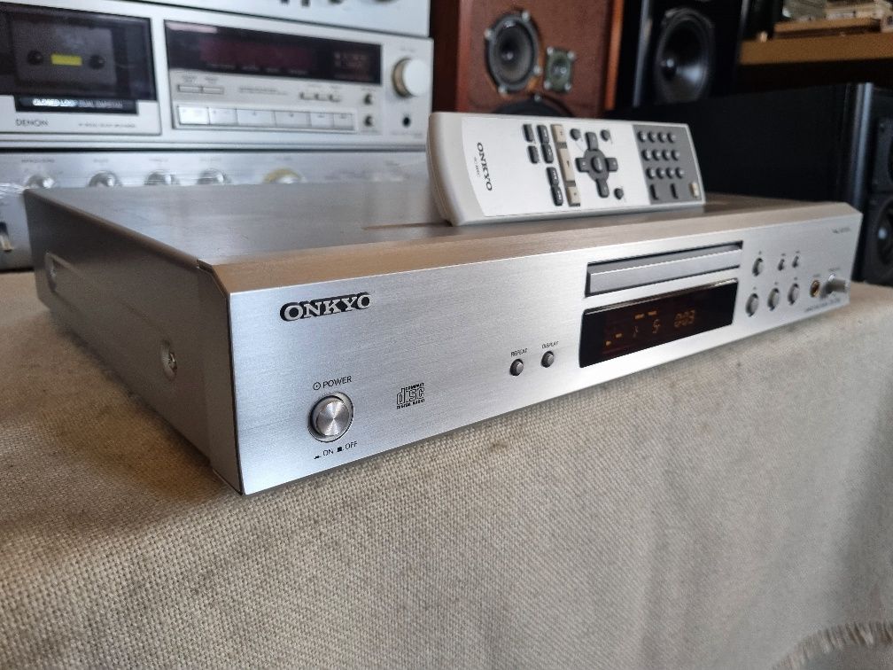 Cd player Onkyo DX-7355. CD, CD-R Audio, MP3. Impecabil.