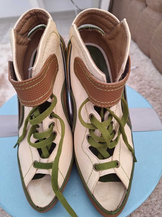 Vand sandale din piele naturala, model deosebit, masura 35