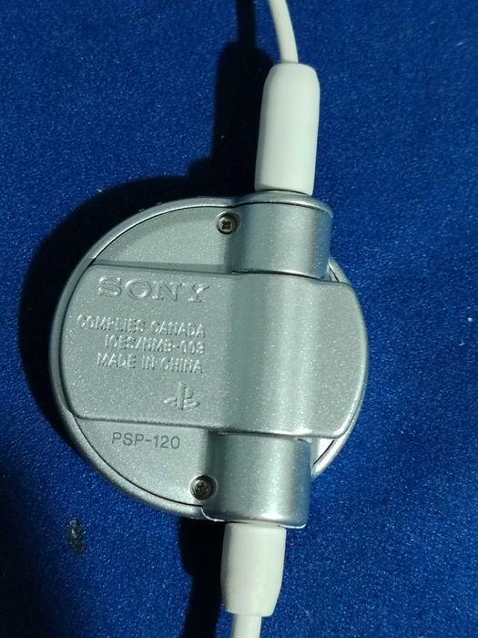 SONY PSP-120, căști audio comandă pe cablu