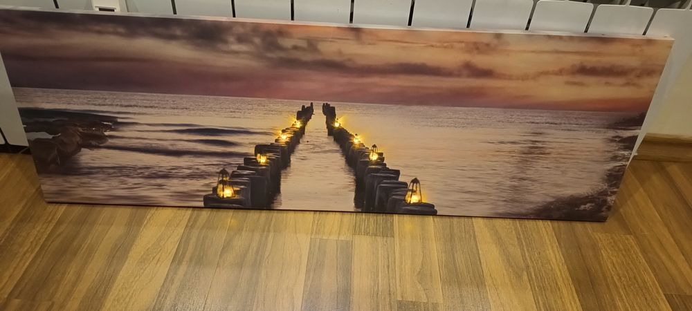 Картина на платно 90 x 30 см.светеща