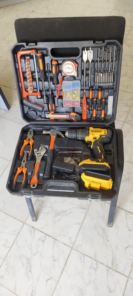 Elektrik ishlarni qilamiz