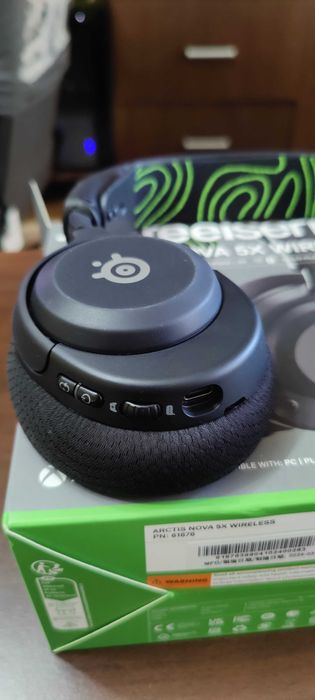 Vand casti wireless SteelSeries Arctis Nova 5X