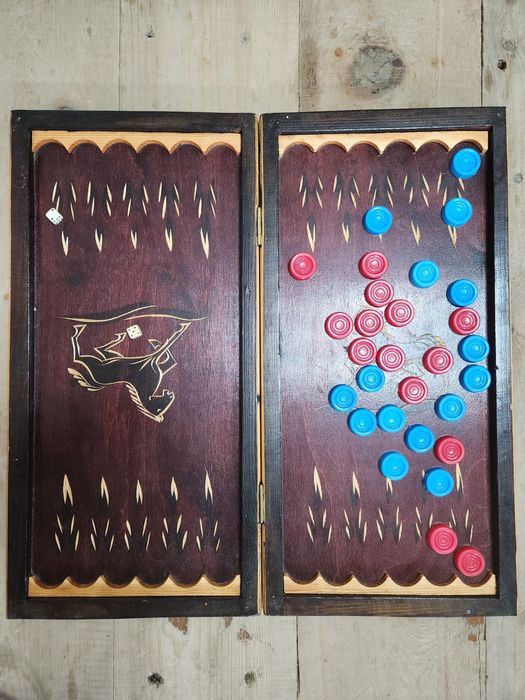 Продам нарды размер 50×25см