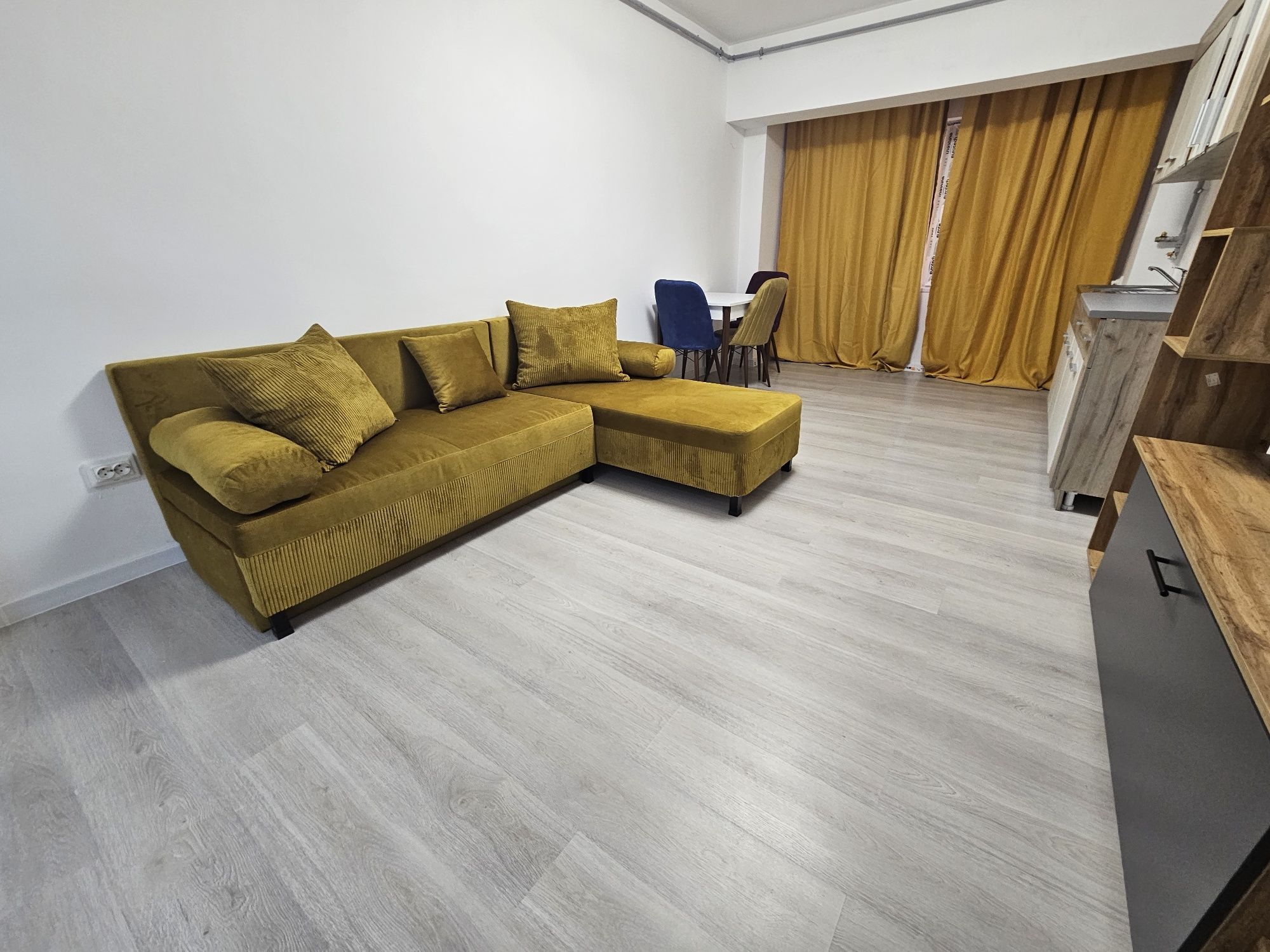 Regim hotelier  Apartament 2 Camere  in Mamaia nord  Zona lydal