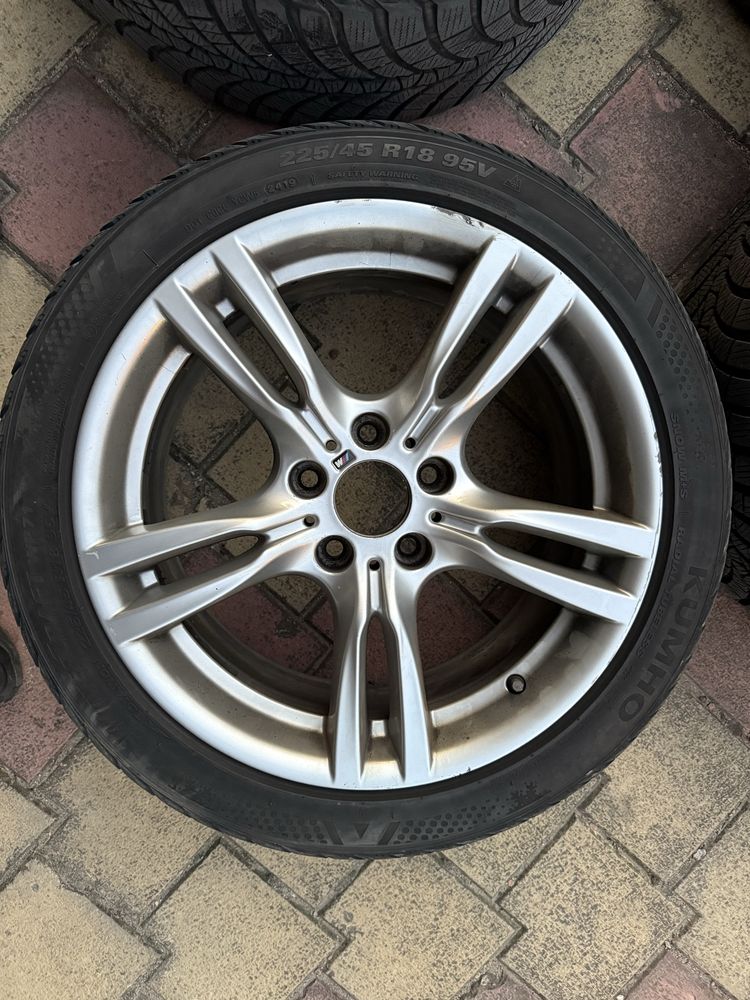 Джанти с гуми / БМВ / Style 400M