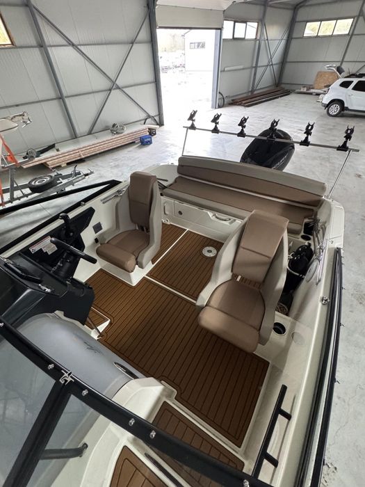 QuickSilver Activ 605 Cruiser