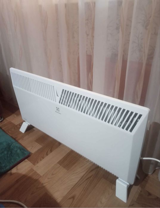 Конвекторные обогреватель Electrolux-2000W доставка бесплатно