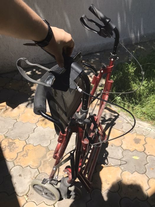 Carucior ptr persoane cu dificultati