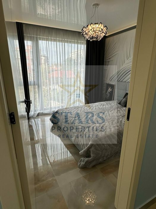 Продава се Двустаен апартамент в Варна, Бриз - 65 кв.м за 3354 €/кв.м - Снимка #3