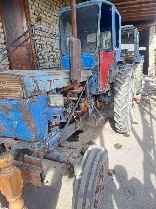 Traktr sotiladi naxadi