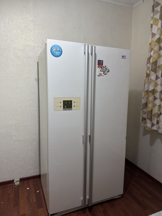 Продаи холодильник