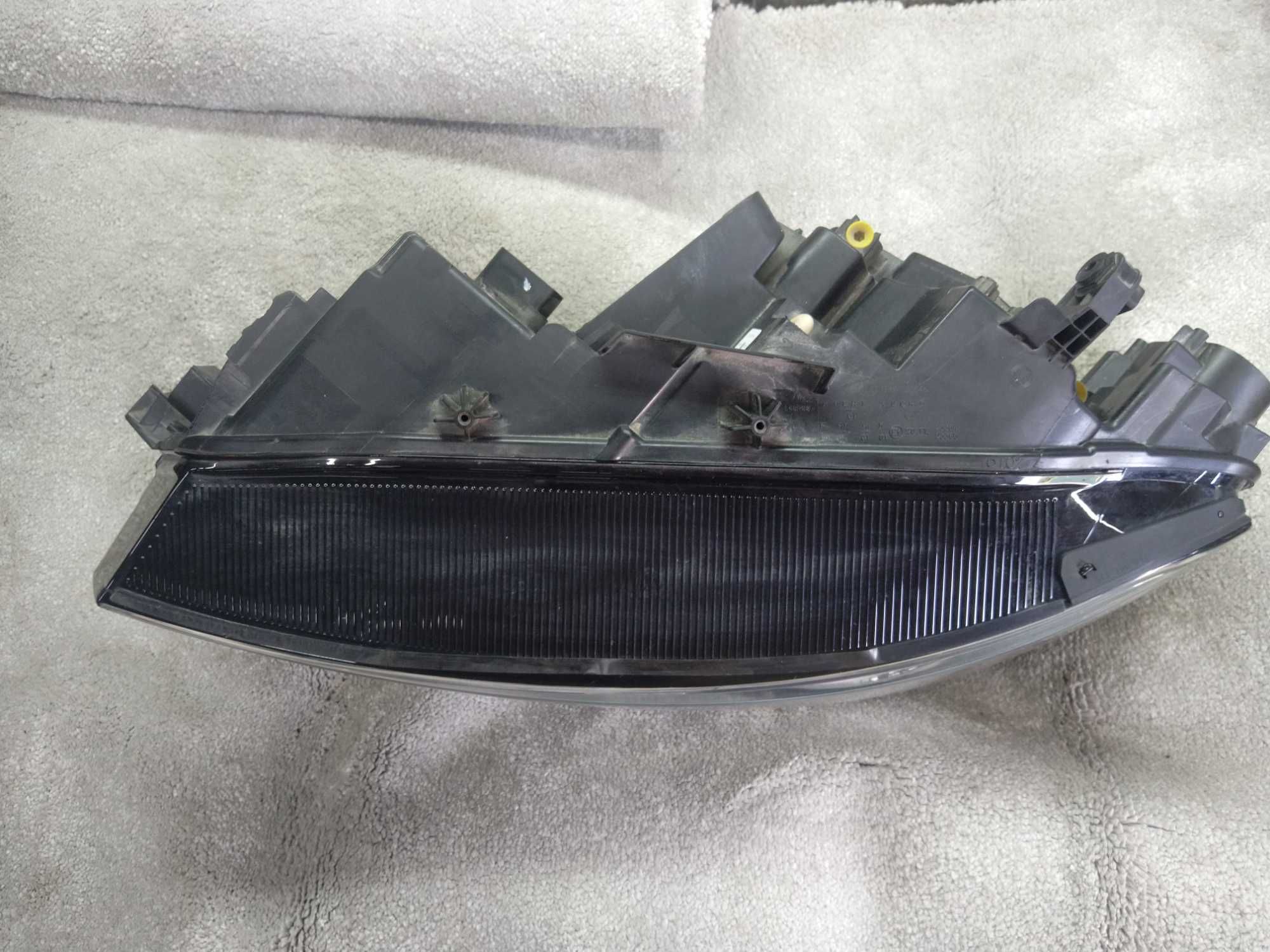 Ляв фар VW ID4 ID5 2023 година.