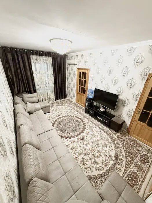 Продается 2-комнатная квартира, массив Ялангач, Маданият Институт