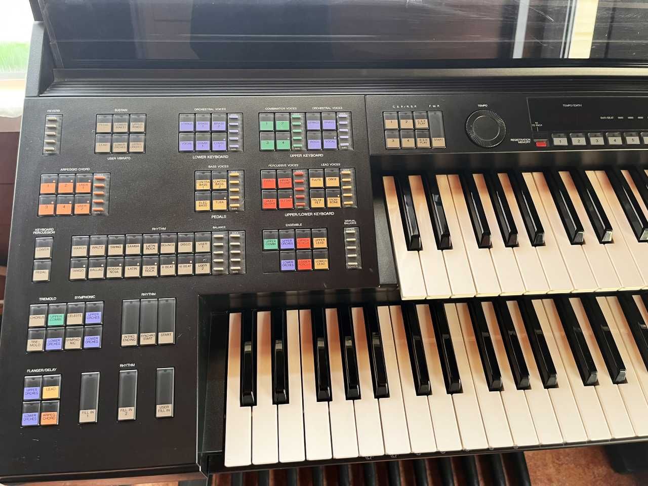 Eлeктрически орган Yamaha Electone HS-6