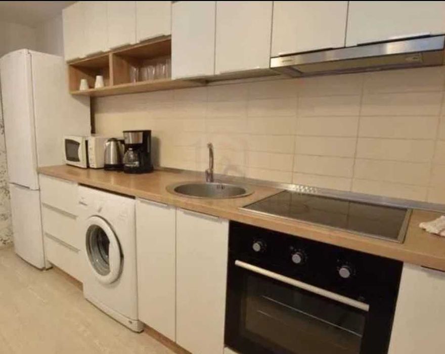 Дава се под наем Двустаен апартамент в Пловдив, Коматево - 65 кв.м за 209.1 € - Снимка #1