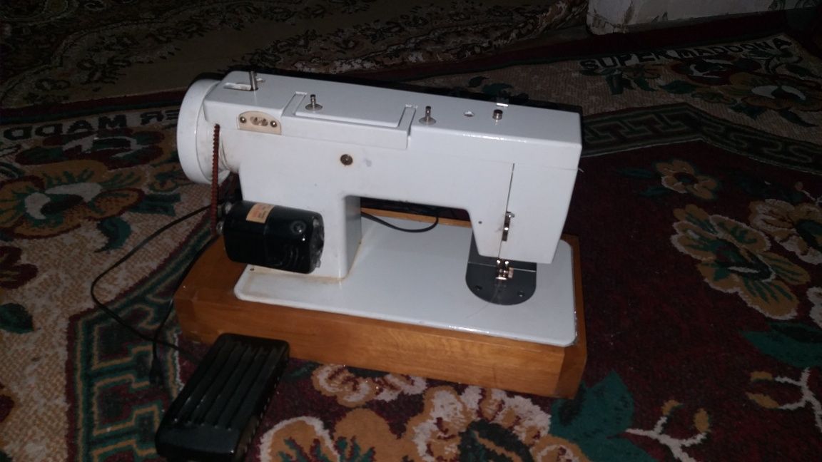 Швейная машинка електрическая по доступной цене