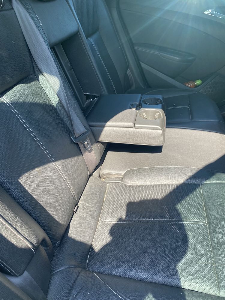 Interior piele scaune față și banchete spate  Opel Astra J Break