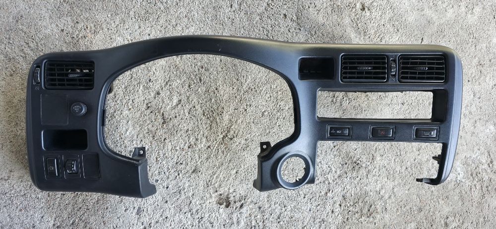 Накладка торпедо Рав 4 первого поколения