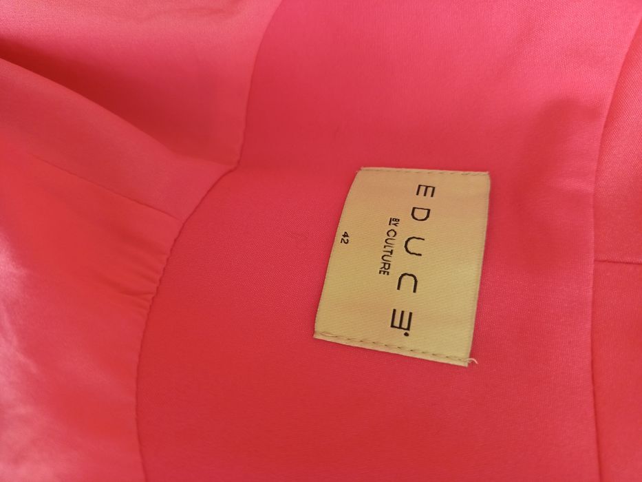 Дамски комплект  (сако и панталон)