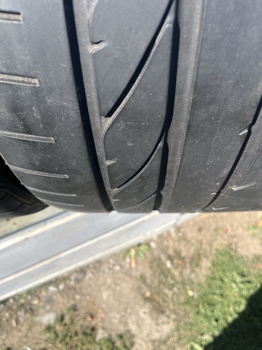 2 бр. летни гуми 295/30/19 Bridgestone 5 mm DOT 1417