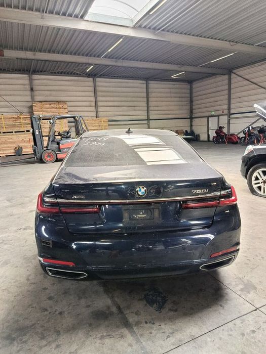 Предна броня и задна броня прагове BMW G11 G12