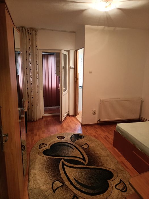 Inchiriez garsoniera confort 1