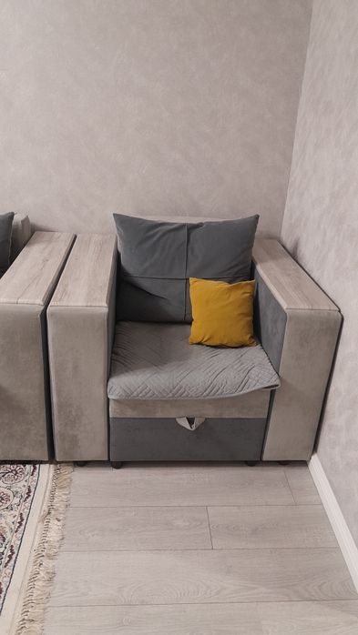 Срочно продам диваны 3,2,1