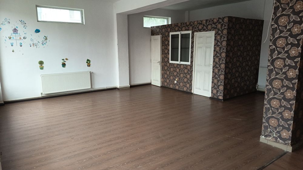 Închiriez spațiu comercial de 70 m2  in ROVINARI