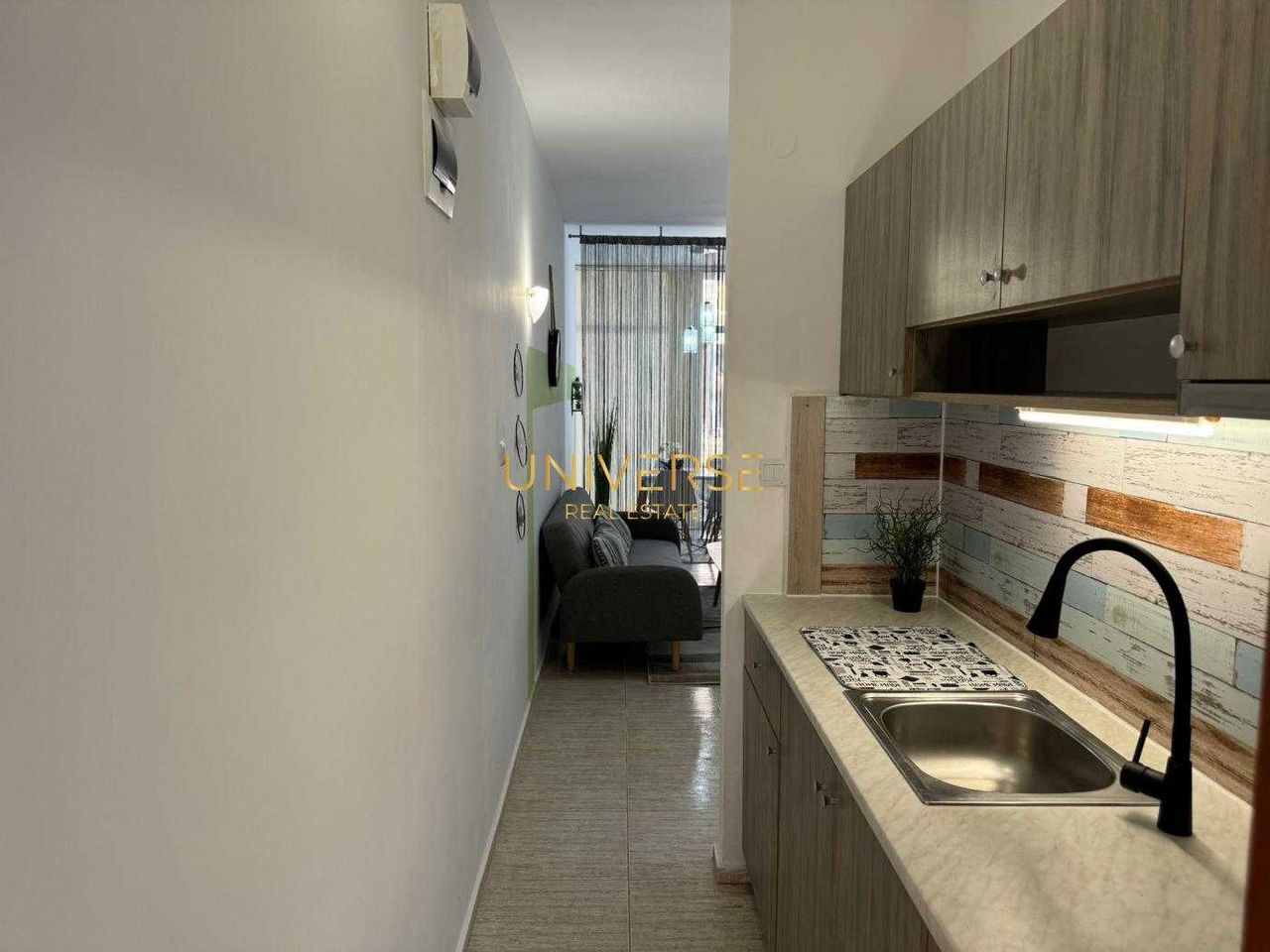 Продава се Двустаен апартамент в к.к. Слънчев бряг - 62 кв.м за 1047 €/кв.м - Снимка #5