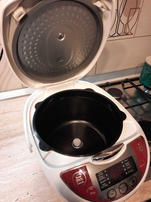 Multicooker Tefal rosu 12 programe
