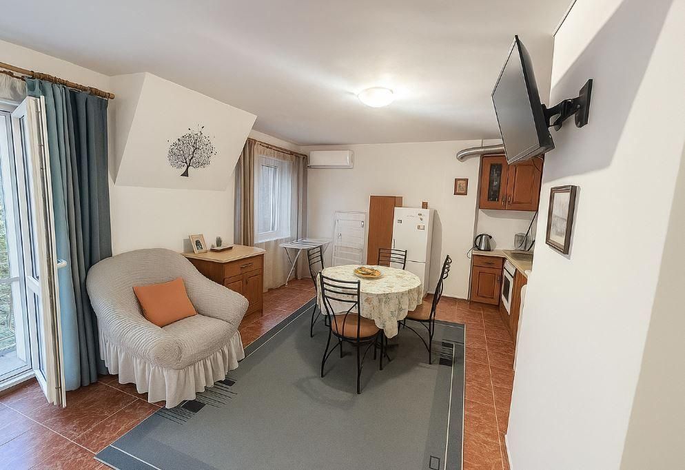 Двустаен апартамент в района на Център!