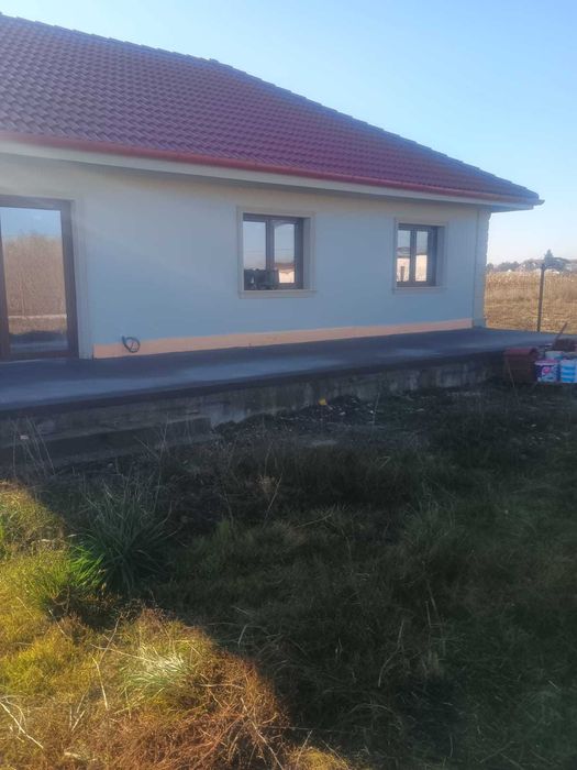 Vand casa semifinisata in Satu Mare
