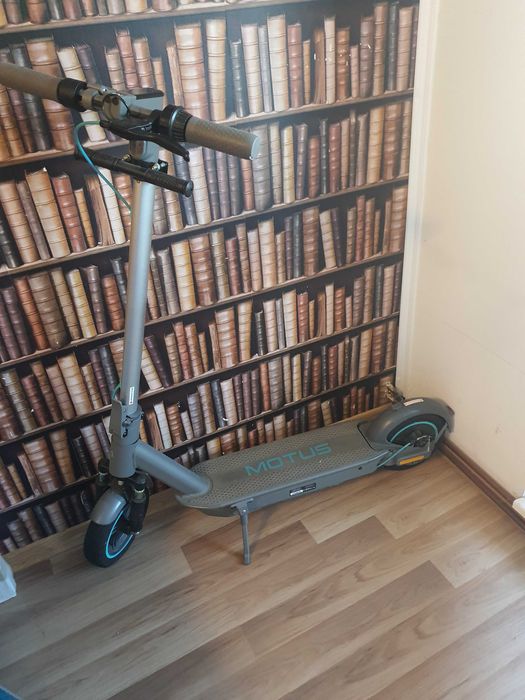 Trotineta Motus, 500W, 15Ah.