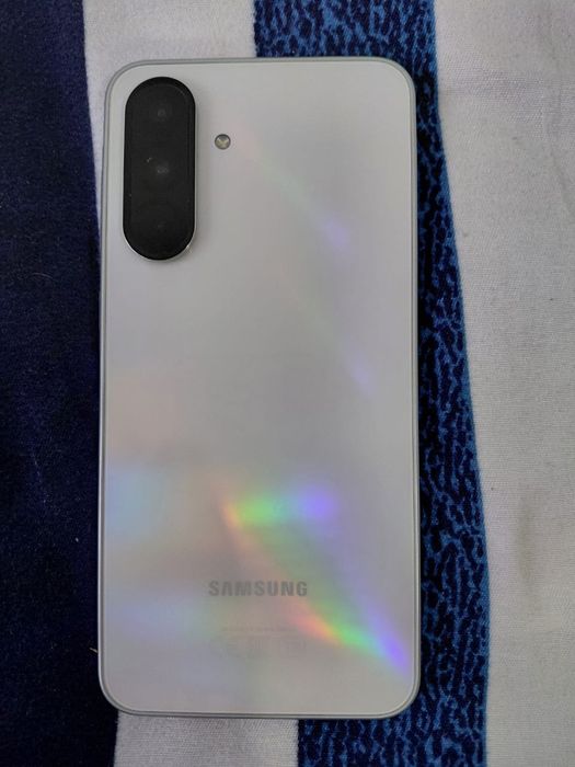 Продам телефон самсунг А36