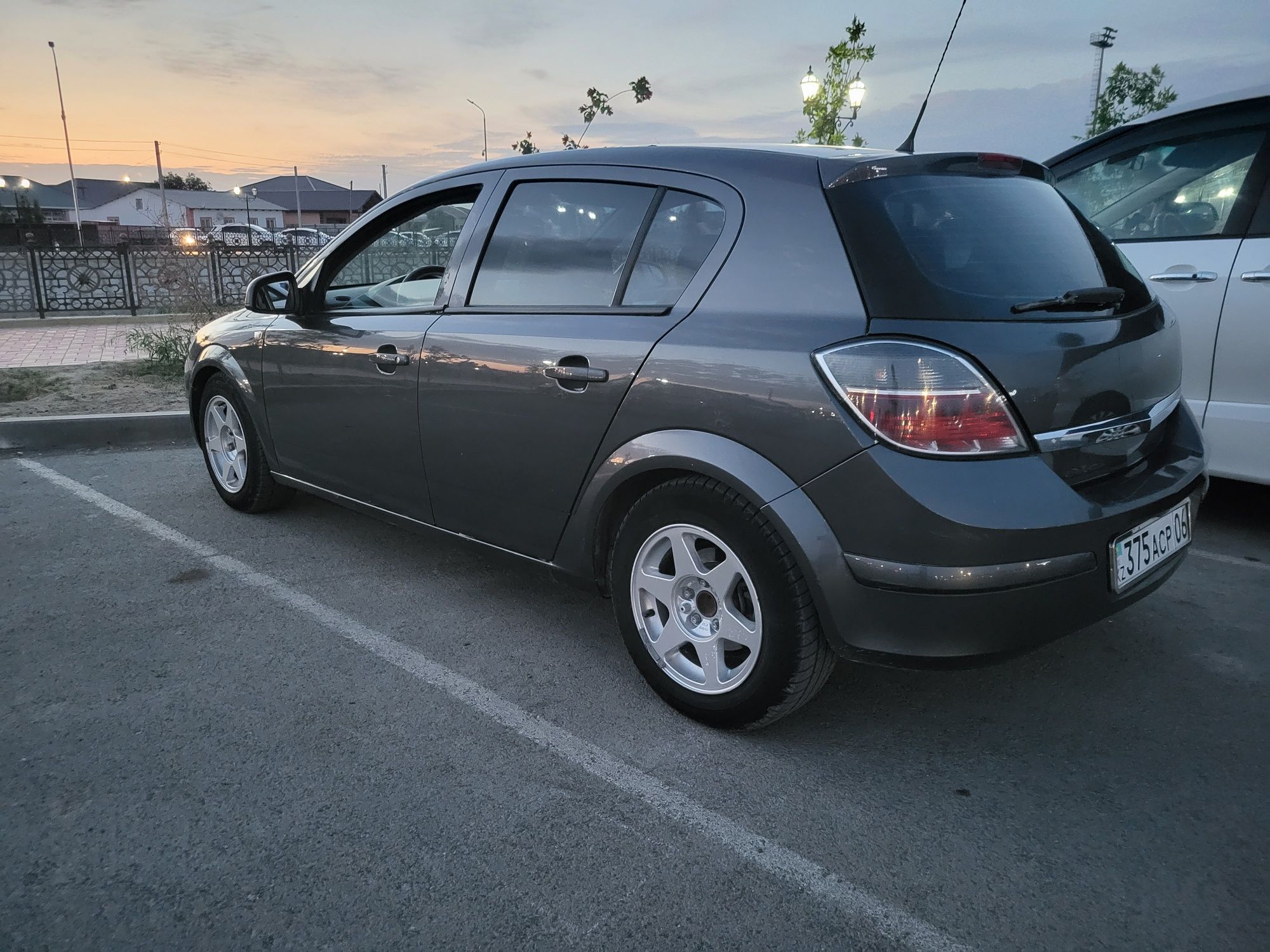 Опел Астра  2010ж Opel Astra