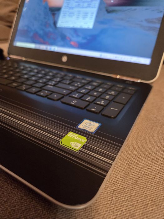 Laptop HP i7 / 32GB - video dedicat