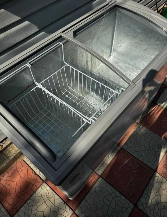 Морозильная камера 330л