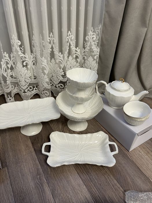 Продам чайно-столовый сервиз