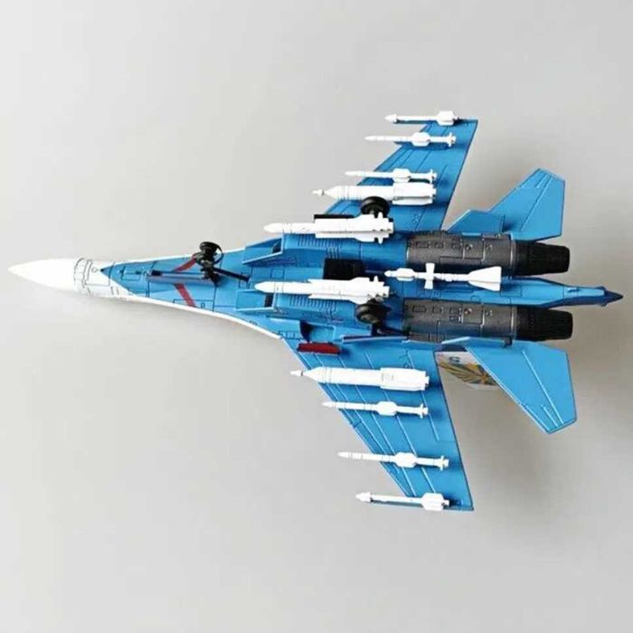 Macheta avion metalica Su-35 Knights Super Flanker 1:100 23cm
