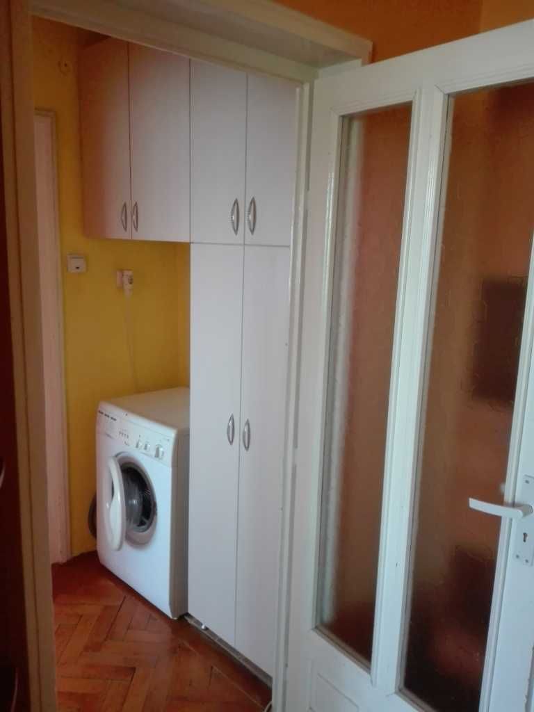 Vand apartament cu 2 camere in Oradea, langa gara mare, P-ta Bucuresti