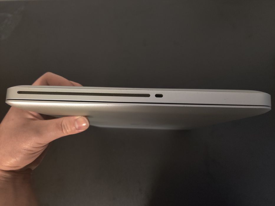 Macbook pro A1286 early 2011 cu i7 - 15 inch