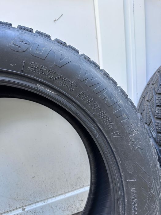 Vand 2 Anvelope iarna 235/55 R19