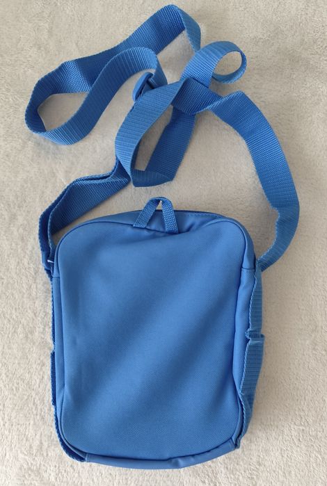 Vând geantă de umăr