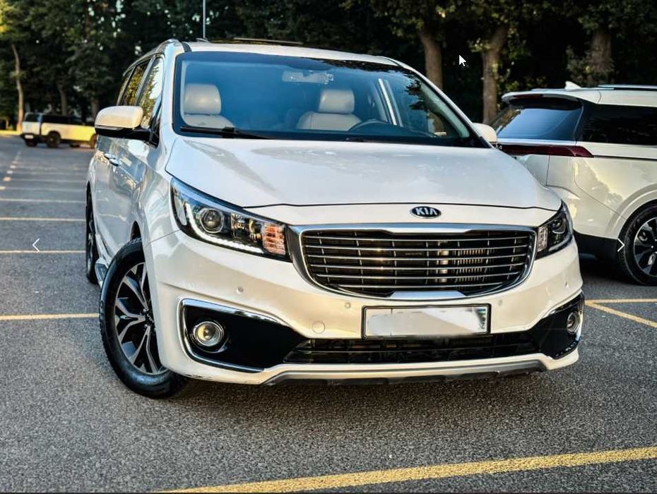 Продаю Kia Carnival 2019 года minivan 9 местный .